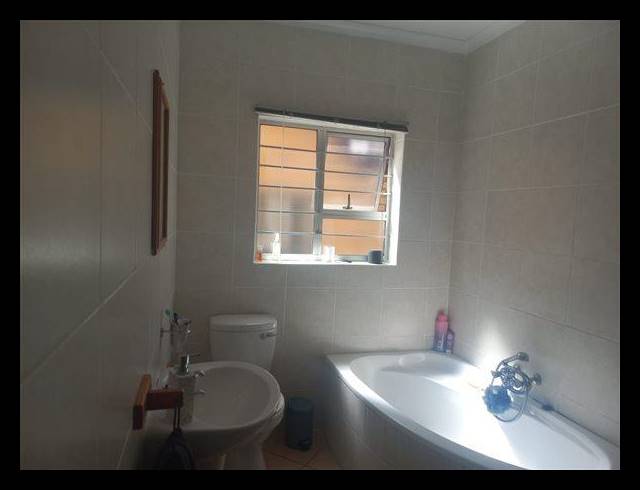 3 BEDROOM SIMPLEX FOR SALE IN ARBORETUM